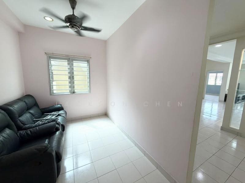 Apartment for Sale at Vista Mutiara - Jackson Chen - Living Room - PropertyGuru.com.my