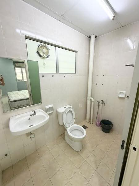 Apartment for Sale at Vista Mutiara - Jackson Chen - Bathroom - PropertyGuru.com.my