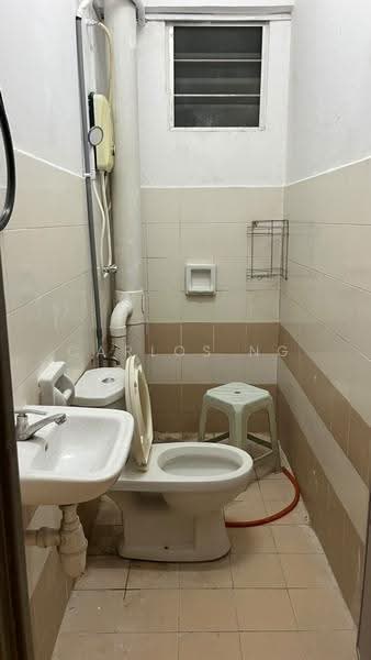 Condominium for Rent at Residensi Laguna (Sunway Belvedere) - Carlos Ng - Bathroom - PropertyGuru.com.my