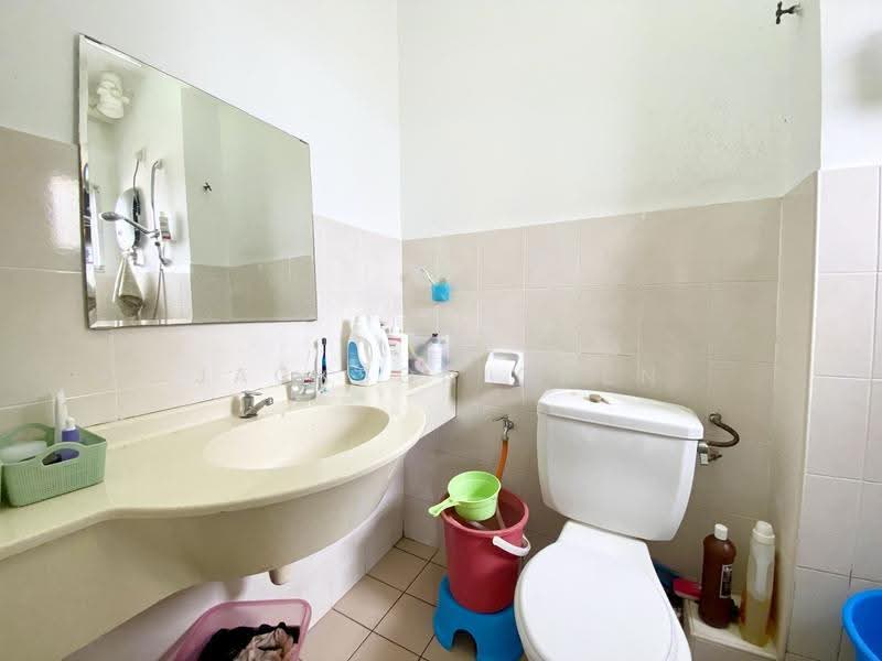 Rumah Teres 2.5-Tingkat untuk Dijual di Taman Bukit Permata (Selayang) - Jackson Chen - Bathroom - PropertyGuru.com.my