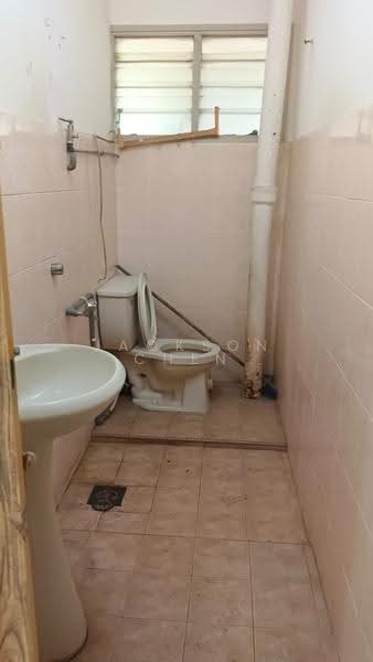 2-storey Terraced House for Sale in Taman Daya (Kepong) - Jackson Chen - Bathroom - PropertyGuru.com.my