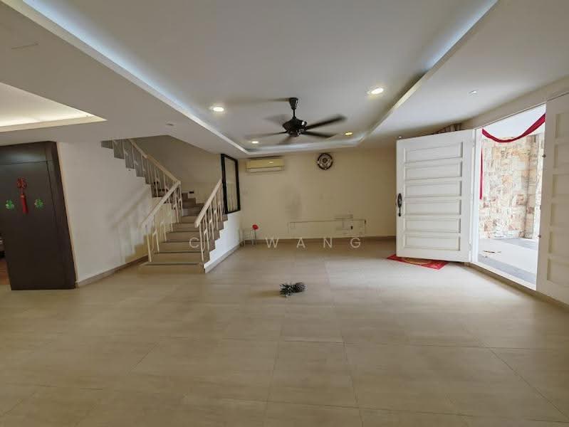 2-storey Terraced House for Rent in Taman Pelangi (Johor Bahru) - CN Wang - Living Room - PropertyGuru.com.my
