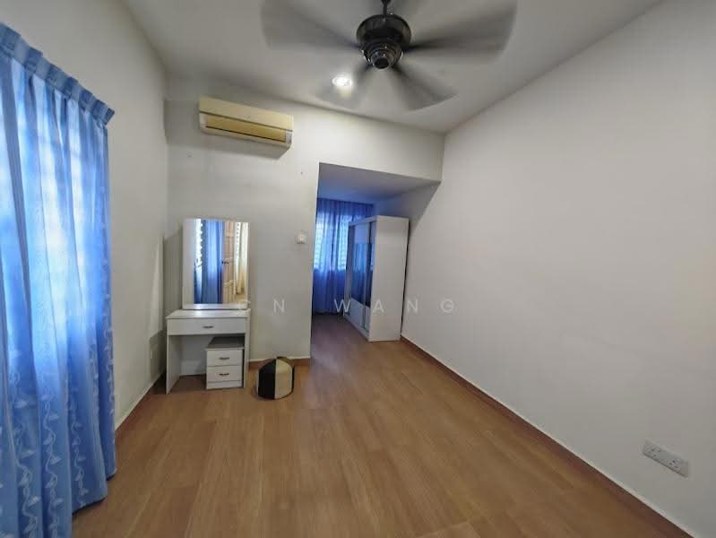 2-storey Terraced House for Rent in Taman Pelangi (Johor Bahru) - CN Wang - Bedroom - PropertyGuru.com.my