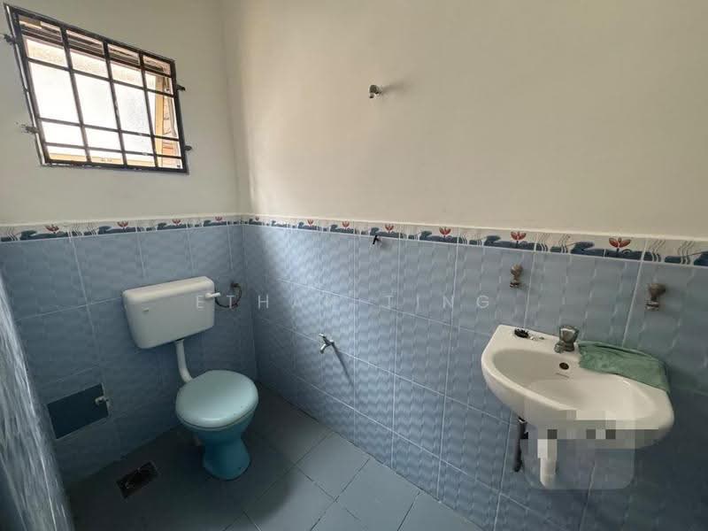 Rumah Teres 2-Tingkat untuk Dijual di Setia Impian (Setia Alam) - Ethan Ting - Bathroom - PropertyGuru.com.my