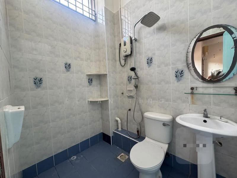 Rumah Teres 2-Tingkat untuk Dijual di Setia Impian (Setia Alam) - Ethan Ting - Bathroom - PropertyGuru.com.my