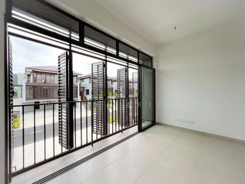 3-storey Terraced House for Sale in Cyberjaya (Selangor) - BILYA ARIFF - Balcony - PropertyGuru.com.my