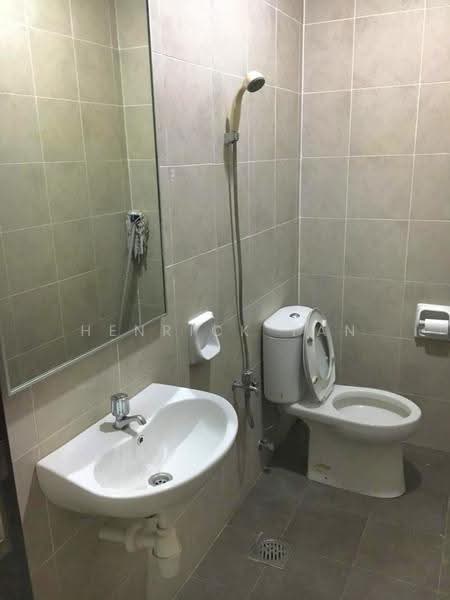 Terraced House for Sale in Bandar Kinrara Seksyen 1 (Bandar Kinrara) - Henrick Tan - Bathroom - PropertyGuru.com.my