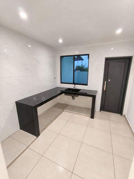 Rumah Teres 2-Tingkat untuk Dijual di Taman Skudai Baru (Skudai) - NG ZEN XI - Kitchen - PropertyGuru.com.my