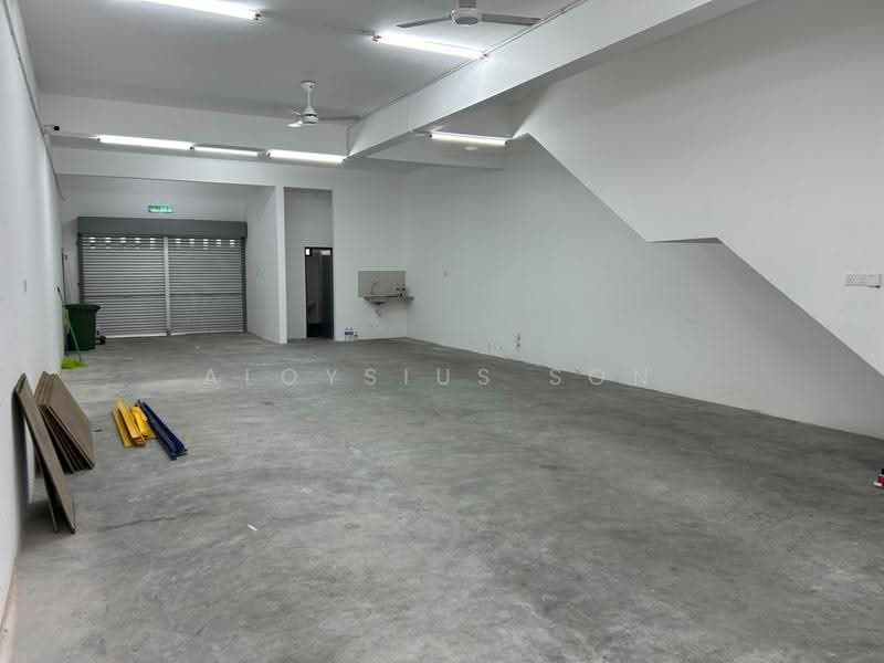 Rumah Teres 3-Tingkat untuk Disewa di Ulu Tiram (Johor) - Aloysius Son - Entrance - PropertyGuru.com.my