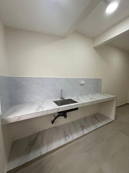 1-storey Terraced House for Sale in Taman Pasir Putih (Pasir Gudang) - Marcus Tey - Kitchen - PropertyGuru.com.my