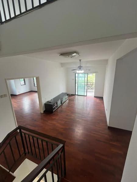 Tanah Kediaman untuk Disewa di Kota Damansara (Selangor) - Jasmine Yap - Living Room - PropertyGuru.com.my