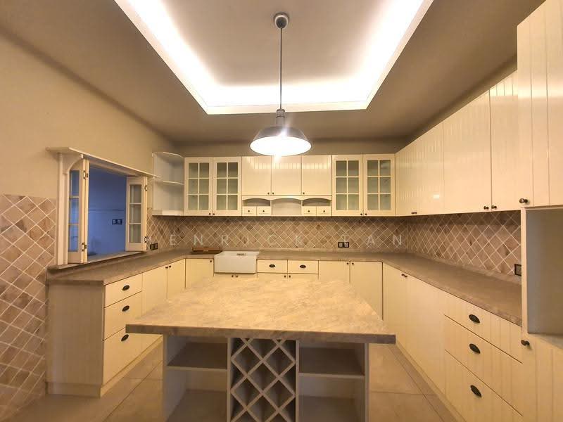 Terraced House for Sale in Kota Kemuning (Shah Alam) - Henrick Tan - Kitchen - PropertyGuru.com.my