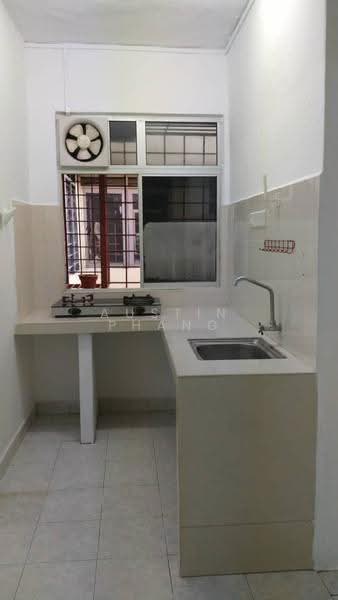 Pangsapuri untuk Disewa di Apartment Taman Desa Cheras - Austin Phang - Kitchen - PropertyGuru.com.my