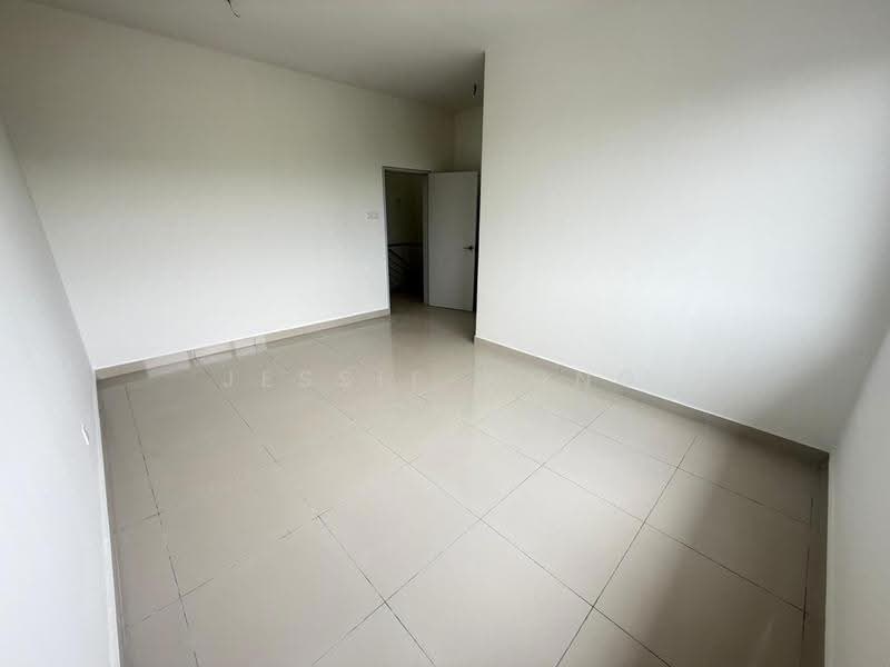 2-storey Terraced House for Sale in Taman Kundang Jaya (Rawang) - Jessie Wong - Interior - PropertyGuru.com.my