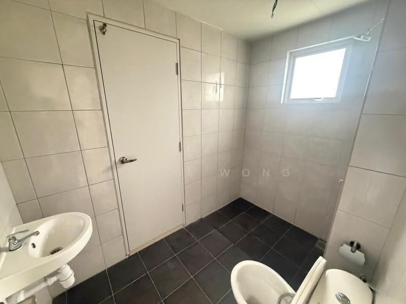 2-storey Terraced House for Sale in Taman Kundang Jaya (Rawang) - Jessie Wong - Bathroom - PropertyGuru.com.my