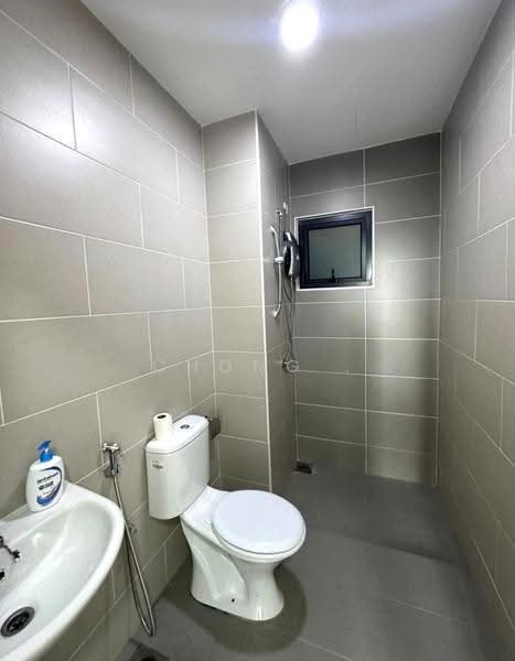 Pangsapuri untuk Disewa di Kiara Plaza - Chong . - Bathroom - PropertyGuru.com.my