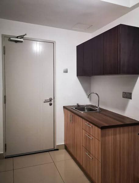 Kondominium untuk Disewa di Residence 8 - Austin Phang - Kitchen - PropertyGuru.com.my
