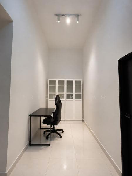 Rumah Teres 2-Tingkat untuk Dijual di Gelang Patah (Johor) - Freedom Lam - Study - PropertyGuru.com.my