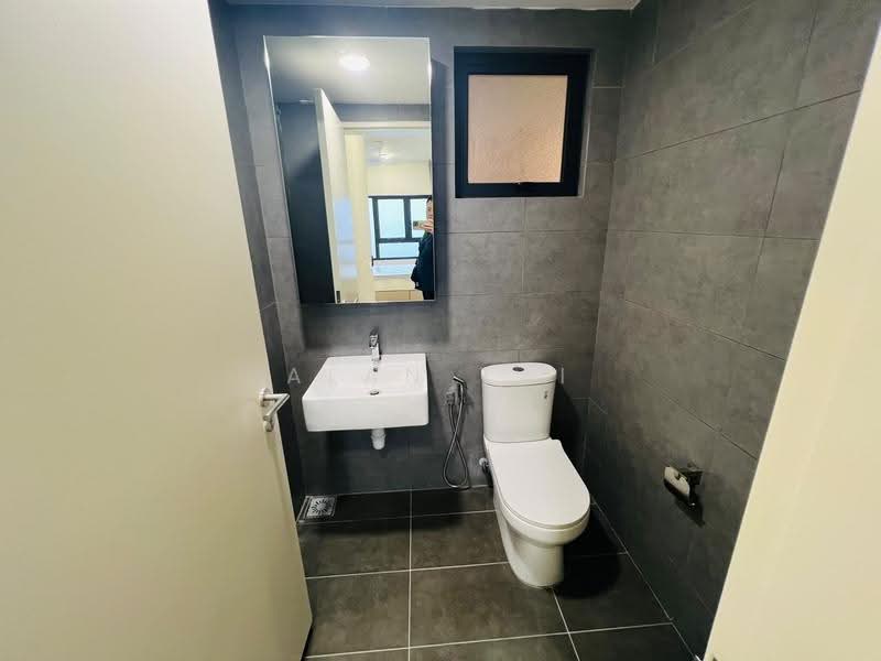 Kondominium untuk Disewa di D'Terra Residences - Alan Tai - Bathroom - PropertyGuru.com.my