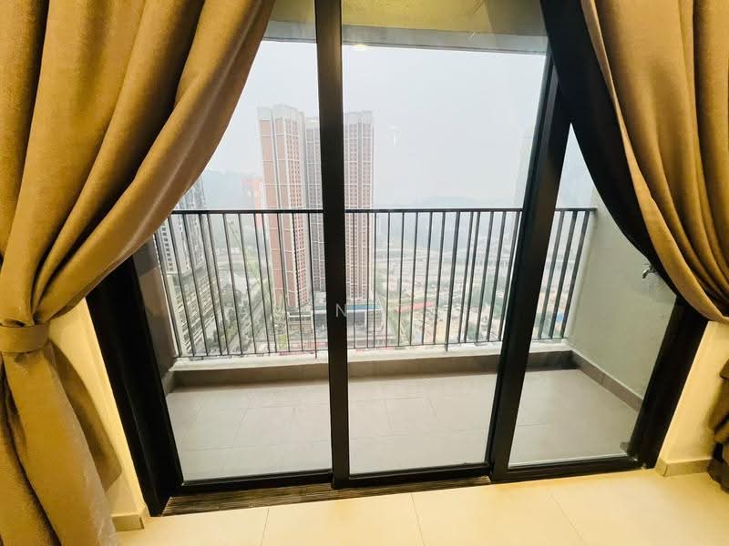 Kondominium untuk Disewa di D'Terra Residences - Alan Tai - Balcony - PropertyGuru.com.my