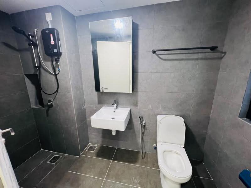 Kondominium untuk Disewa di D'Terra Residences - Alan Tai - Bathroom - PropertyGuru.com.my