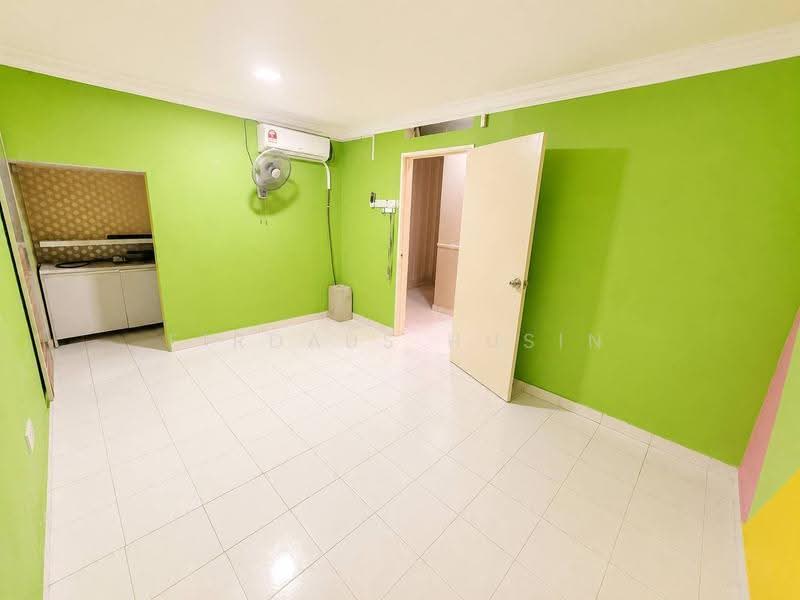 1.5-storey Terraced House for Sale in Taman Pelangi Semenyih (Semenyih) - Firdaus Husin - PropertyGuru.com.my