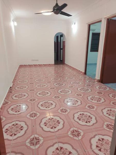 Rumah Flat untuk Dijual di Citra - Leon Ng - Living Room - PropertyGuru.com.my