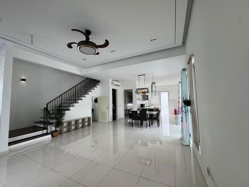 Rumah Teres 2-Tingkat untuk Disewa di Eco Forest (Semenyih) - Julian Kew - Living Room - PropertyGuru.com.my