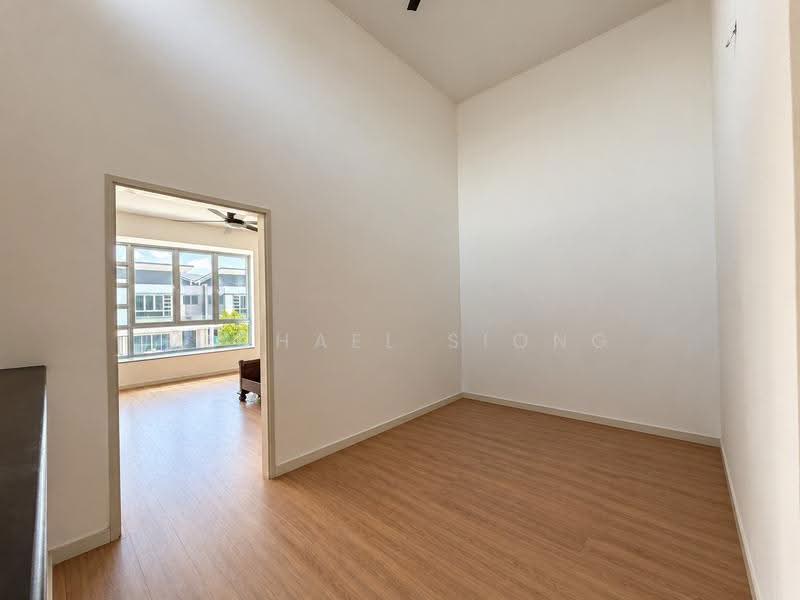 Rumah Teres 2-Tingkat untuk Disewa di Rawang (Selangor) - Michael Siong - Living Room - PropertyGuru.com.my