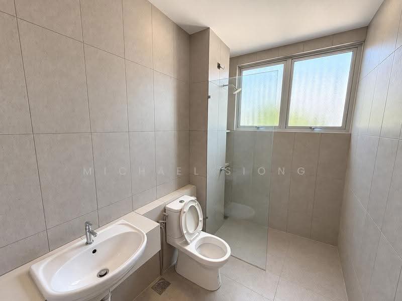 Rumah Teres 2-Tingkat untuk Disewa di Rawang (Selangor) - Michael Siong - Bathroom - PropertyGuru.com.my