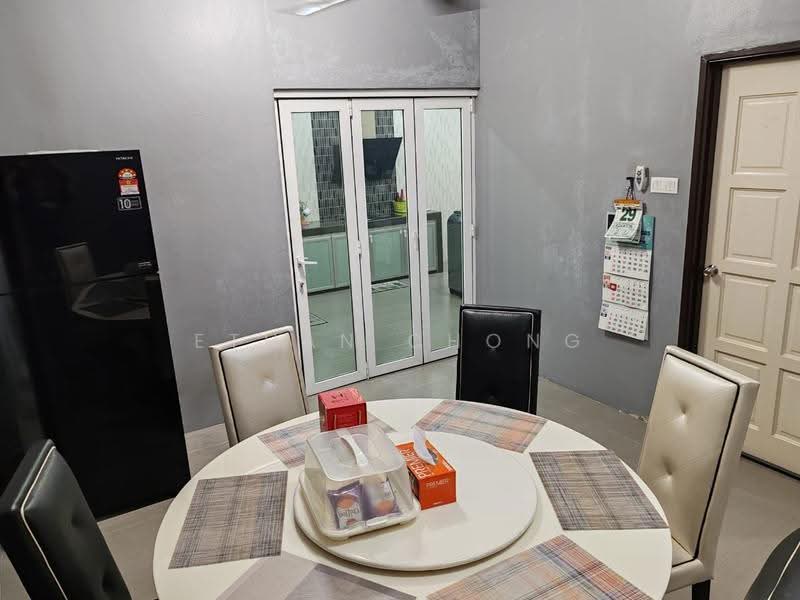 Bungalow House for Sale in Taman Saujana (Klang) - Ethan Chong - Dining Room - PropertyGuru.com.my