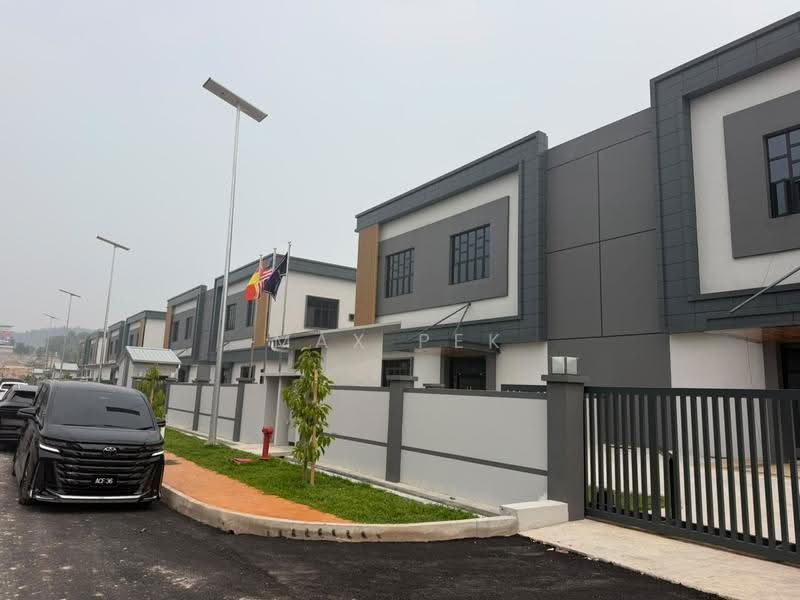 Kilang Berkembar untuk Disewa di Kampung Baru Balakong (Balakong) - Max Pek - PropertyGuru.com.my