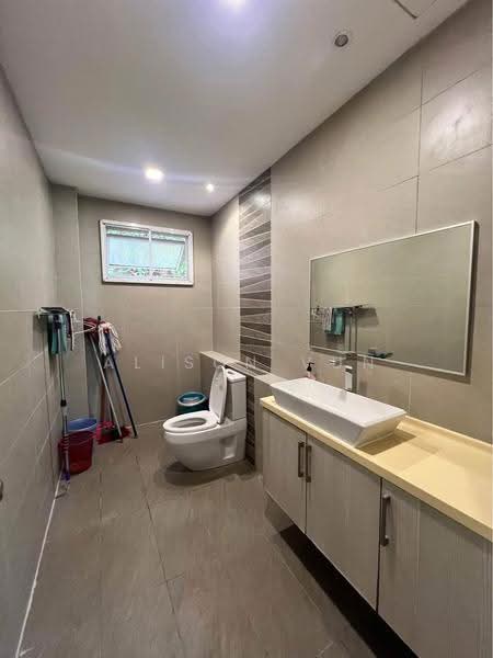 Condominium for Sale at Kristal - Alison Vun - Bathroom - PropertyGuru.com.my