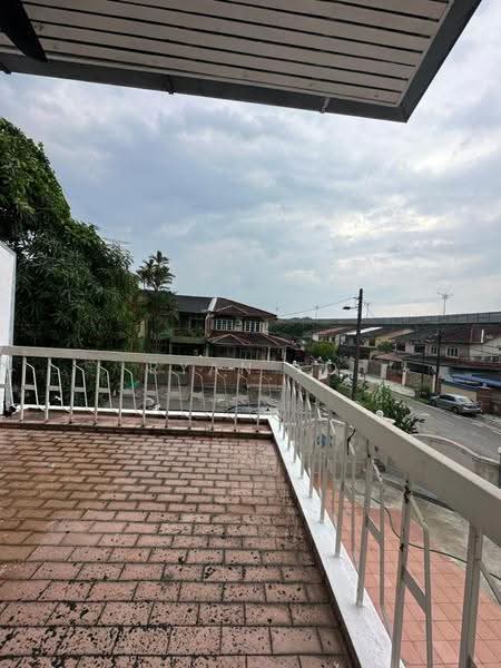 2-storey Terraced House for Rent in Taman Pelangi (Johor Bahru) - Ryan Eo - Balcony - PropertyGuru.com.my