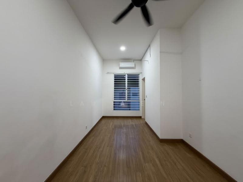Rumah Teres 2-Tingkat untuk Disewa di Rawang (Selangor) - Lau Ia Ein - Living Room - PropertyGuru.com.my