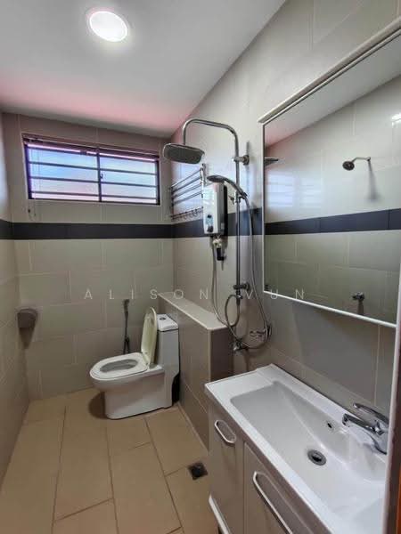 Rumah Berkembar untuk Dijual di Kota Kinabalu (Sabah) - Alison Vun - Bathroom - PropertyGuru.com.my
