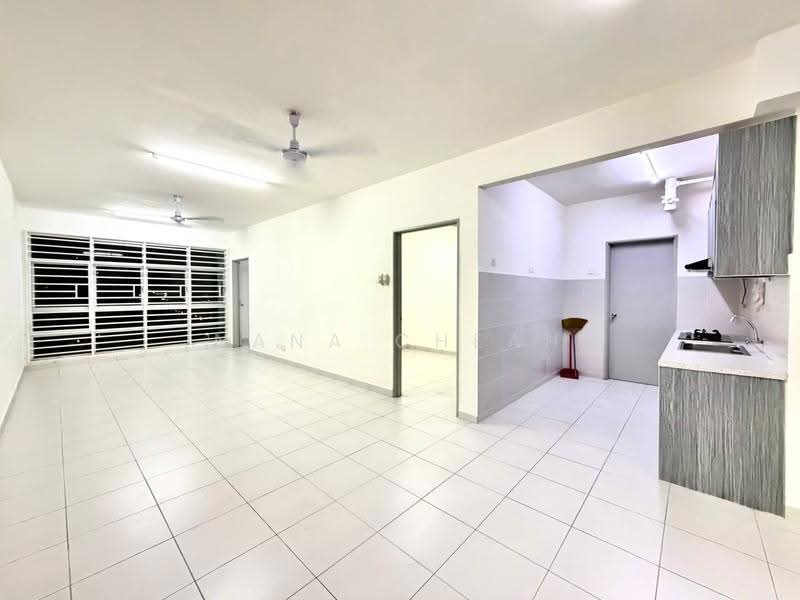 Pangsapuri untuk Disewa di Pangsapuri Seri Utama - Nana Cheah - Living Room - PropertyGuru.com.my