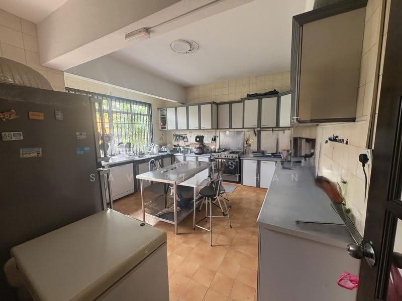 Rumah Banglo untuk Dijual di Pekan Batu 9 (Cheras) - James Savarinathan - Kitchen - PropertyGuru.com.my