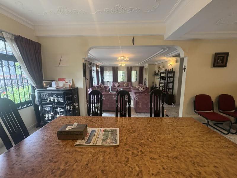 Rumah Banglo untuk Dijual di Pekan Batu 9 (Cheras) - James Savarinathan - Living Room - PropertyGuru.com.my