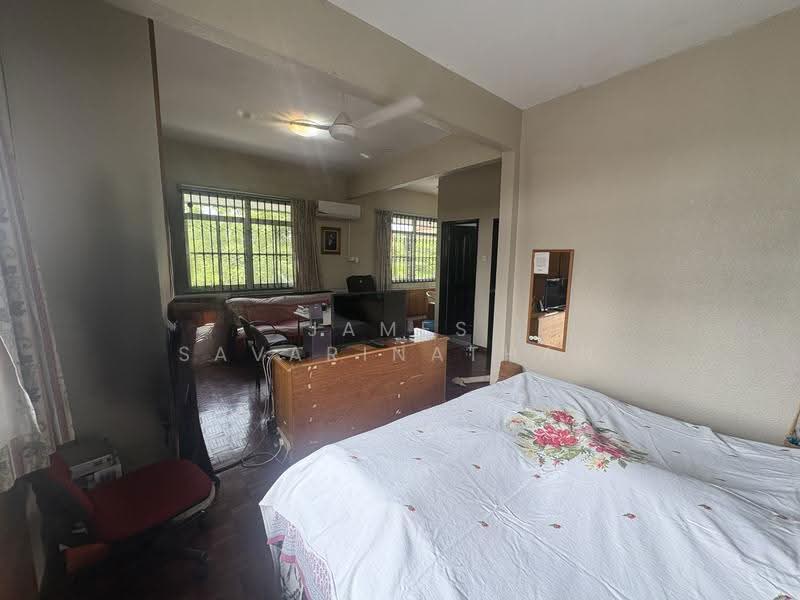 Rumah Banglo untuk Dijual di Pekan Batu 9 (Cheras) - James Savarinathan - Living Room - PropertyGuru.com.my