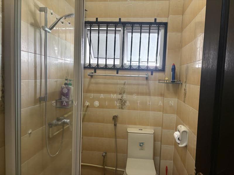 Rumah Banglo untuk Dijual di Pekan Batu 9 (Cheras) - James Savarinathan - Bathroom - PropertyGuru.com.my