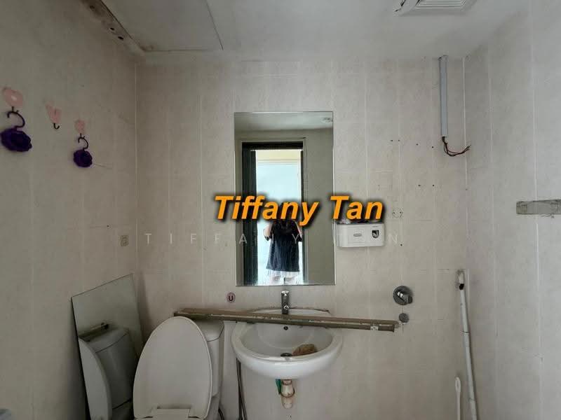 Apartment for Sale at Central Garden - Tiffany Tan - Bathroom - PropertyGuru.com.my