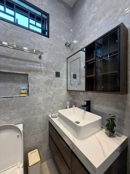 Rumah Berkembar untuk Dijual di Ukay Perdana (Ulu Kelang) - Zhi Hong Loh - Bathroom - PropertyGuru.com.my