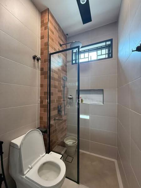 Rumah Berkembar untuk Dijual di Ukay Perdana (Ulu Kelang) - Zhi Hong Loh - Bathroom - PropertyGuru.com.my