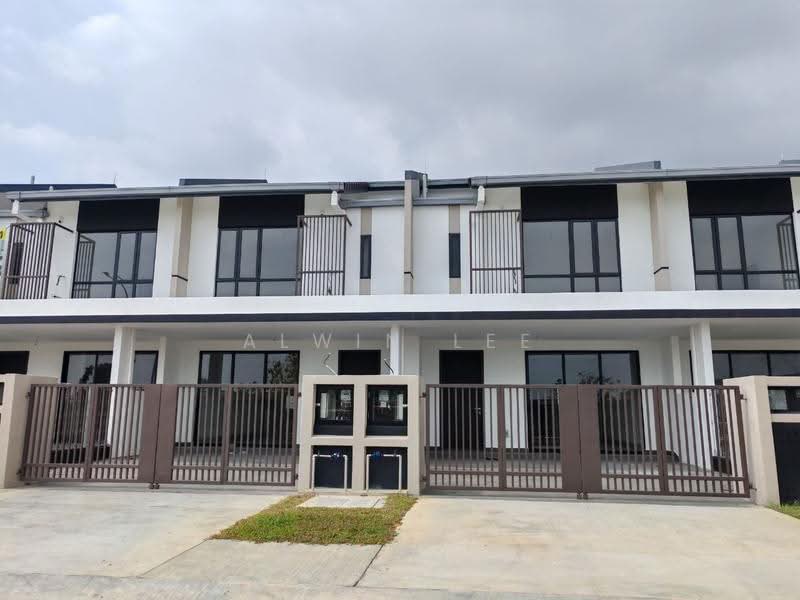 2-storey Terraced House for Rent in Bandar Bukit Raja (Klang) - Alwin Lee - Exterior - PropertyGuru.com.my