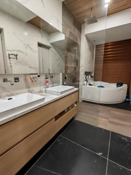 Rumah Teres 2-Tingkat untuk Dijual di D'alpinia (Puchong) - Steve Tham - Bathroom - PropertyGuru.com.my