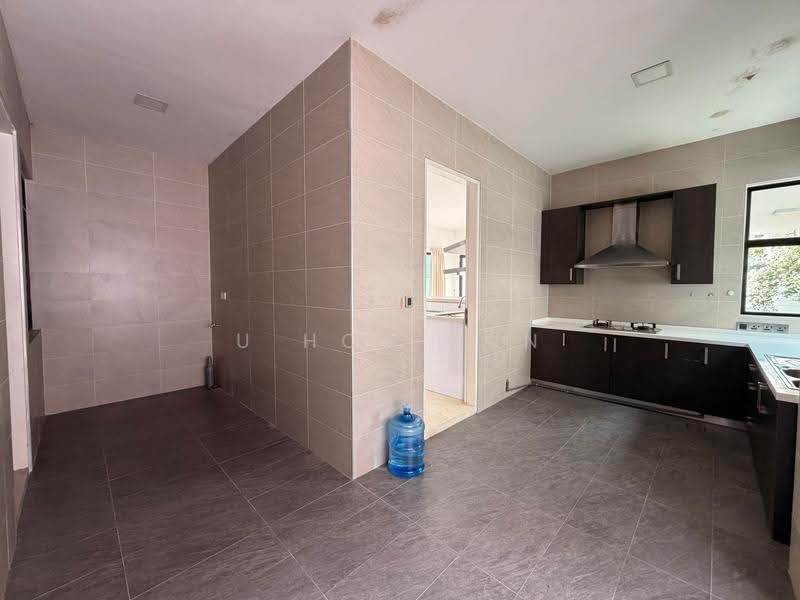 Rumah Banglo untuk Dijual di East Ledang (Iskandar Puteri (Nusajaya)) - U Hon Kun - Kitchen - PropertyGuru.com.my
