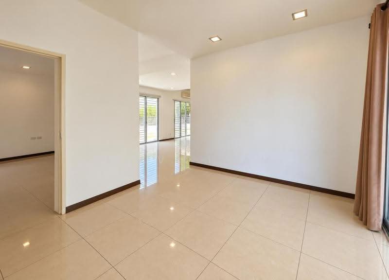 Banglo Pautan untuk Disewa di D'alpinia (Puchong) - Steve Tham - Living Room - PropertyGuru.com.my