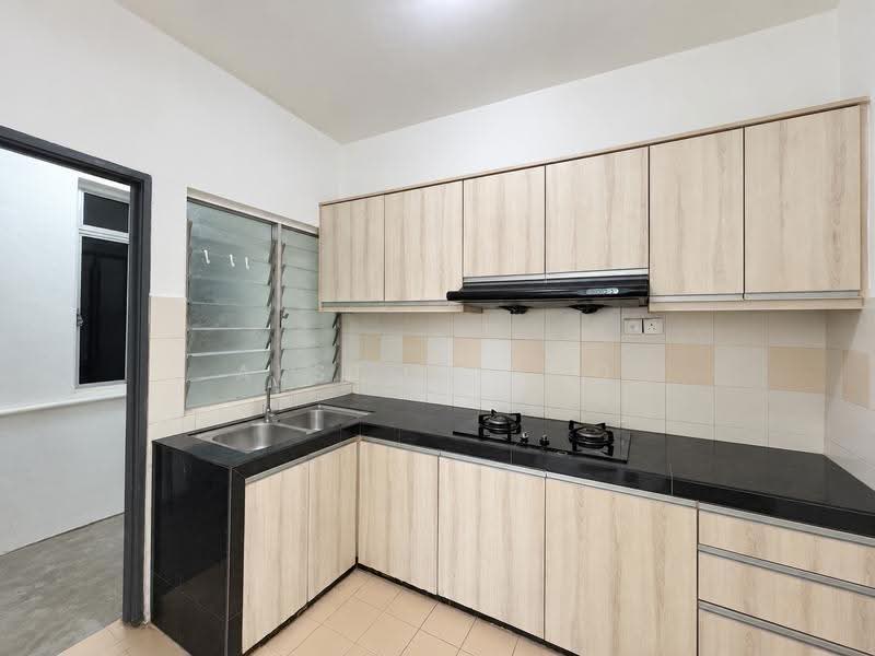 Kondominium untuk Dijual di Nusa Mewah Villa Condominium - Alston Boo - Kitchen - PropertyGuru.com.my