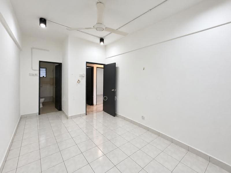 Kondominium untuk Dijual di Nusa Mewah Villa Condominium - Alston Boo - Bathroom - PropertyGuru.com.my